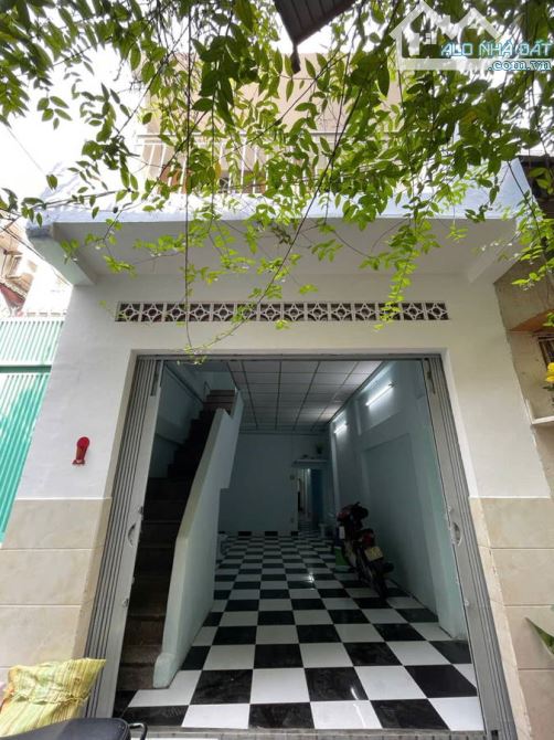 🏠 Bán nhà hẻm đường Bạch Đằng, Bình Thạnh HẺM 1/ — trước nhà 3m — Rộng 3.7m x dài 18m
