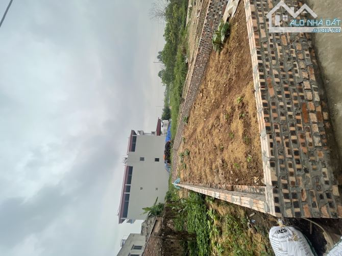 BÁN ĐẤT KIM SƠN GIA LÂM - NHỈNH 2 tỷ  72m2 - Mer Đỗ Cửa