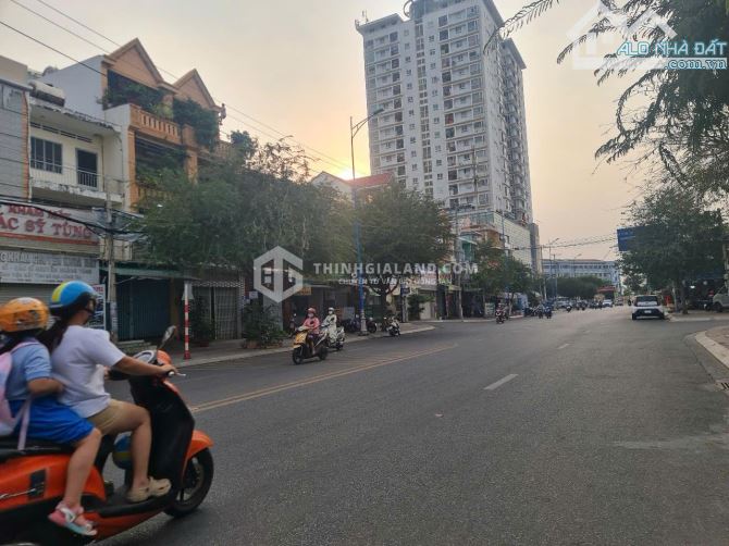 CHỈ 5,6 TỶ CHO LÔ ĐẤT 92m2 ĐƯỜNG NỘI BỘ NGUYỄN HỮU CẢNH CÓ VỈA HÈ PHƯỜNG THẮNG NHẤT TPVT