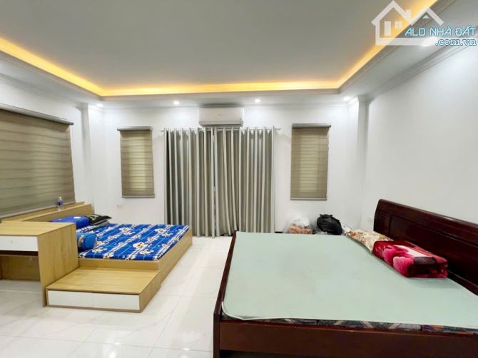 XUÂN PHƯƠNG 36M NGÕ Ô TÔ TRÁNH*GIÁP TRỊNH VĂN BÔ*CHỦ ĐỂ LẠI FULL NỘI THẤT*CHỈ NHỈNH 5 TỶ