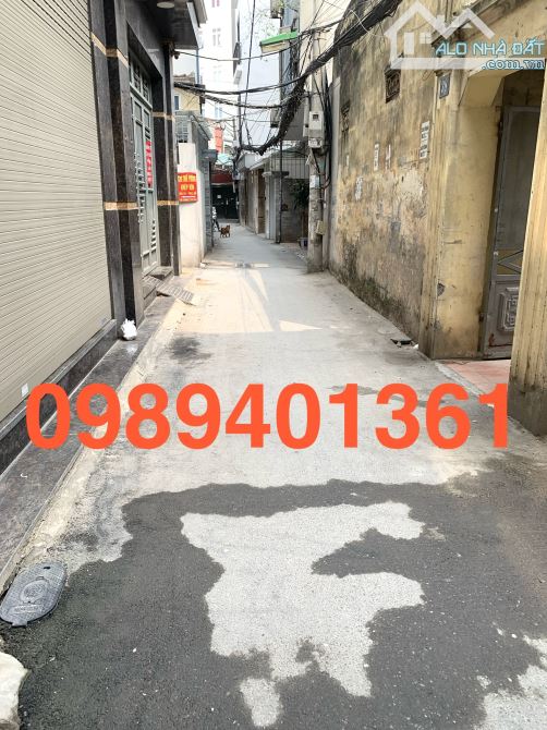 Nhà đẹp Cầu Giấy 38m2*5T kd, ô tô, 2 thoáng full nt ở ngay 8tỷ hơn.