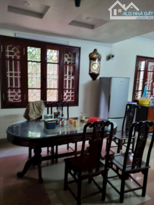 BÁN NHÀ 3T  MẶT PHỐ HƯƠNG MẠC   DT115M2 - MT8M - HƠN  1TY - 1