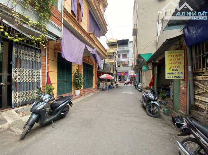 BÁN ĐẤT TẶNG NHÀ 2T, SÁT CHỢ HÀ ĐÔNG, DT 48M2, MT 3.7M, GIÁ 13.5 TỶ, KINH DOANH SẦM UẤT - 1
