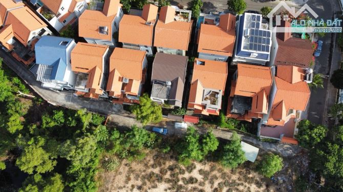 BÁN BIỆT THỰ 11x18,5 PHƯƠNG NAM BÃI SAU TP-VŨNG TÀU 20 TỶ - 1