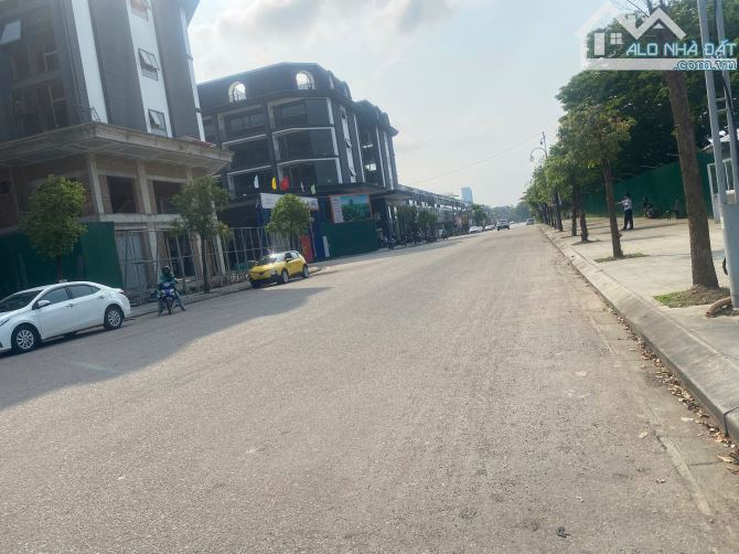 BÁN NHÀ 4 TẦNG CAO CẤP – TRUNG TÂM AN ĐÔNG – TP HUẾ Vị trí vàng – Khu đô thị An Cựu City - 1
