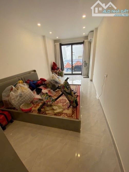 Nhà đẹp– Full nội thất– ngõ thông–kinh doanh Vị trí đắc địa – Cách mặt phố chỉ 50m – Trần - 1