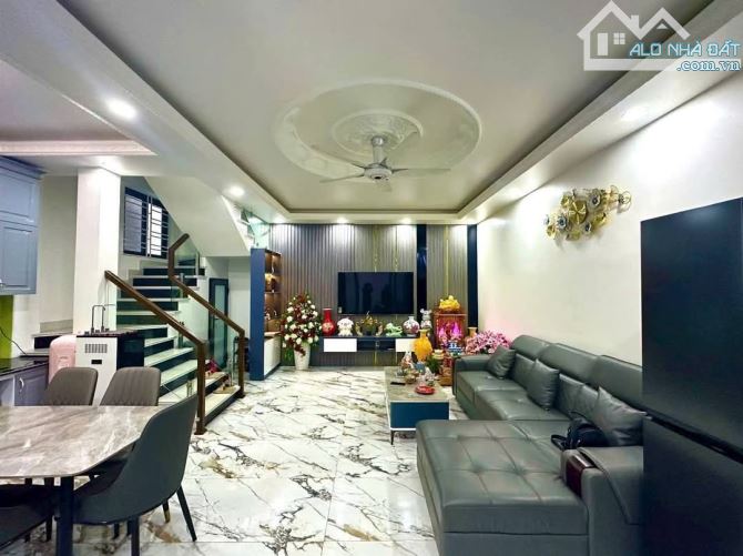 Bán nhà 3 tầng ngõ rộng giá chỉ 3,95 tỷ, Đà Nẵng, Hải An - 1