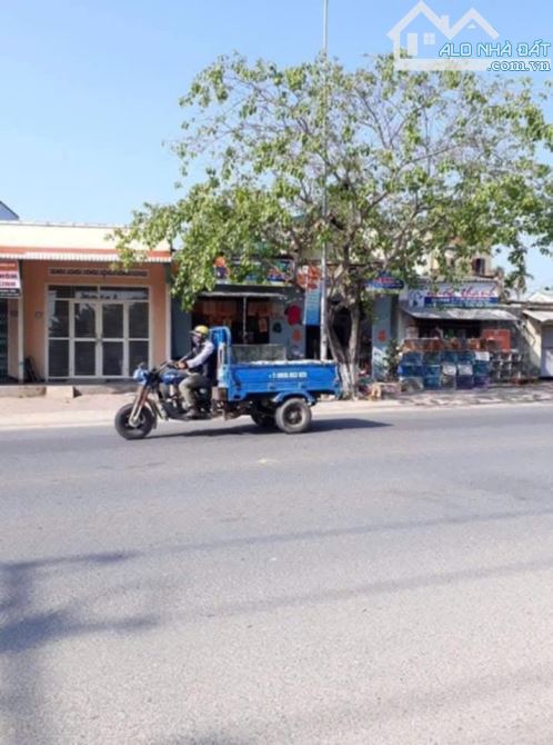 BÁN CẶP LÔ MẶT TIỀN VÕ NGUYÊN GIÁP CÁCH ĐƯỜNG DẪN CẦU THẠCH BÍCH 200m - 1