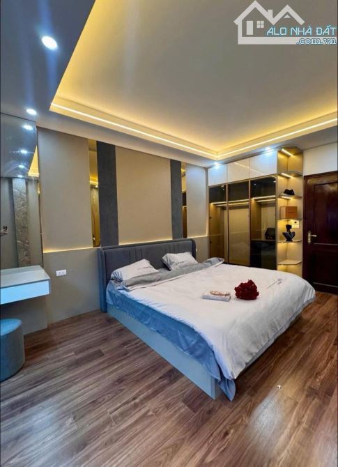 Cực đỉnh! Phố Xuân La gần Hồ Tây, Full nội thất, nhà mới xây, đẹp lung linh, 35M2, 8 tỷ. - 1