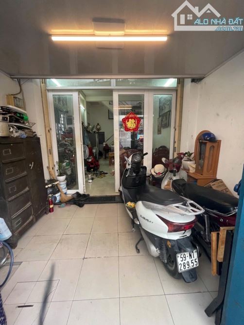 Ô tô đỗ cửa ,3 tầng, 4mx14m,dương bá trạc, quận 8, nhỉnh 6,x tỷ - 1