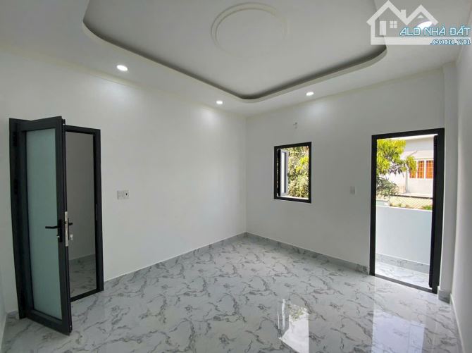 Bán nhà ĐẸP 2 Tầng Bửu Long,đường xe hơi đỗ cửa,gần bờ kè,giá tốt nhất khu vực - 1