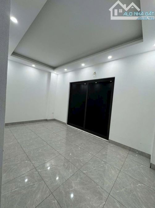 Bán nhanh nhà La Tinh, Đông La lô góc ngõ thông, oto, kinh doanh nhỏ 30m 5 tầng giá 5,8 tỷ - 2