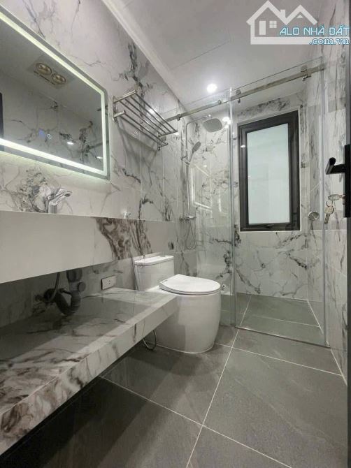 Nhà Châu Đài – 5 Tầng Đẹp Không Tì Vết – Mặt Tiền Siêu Khủng 6M – Sát Quận Ủy – Nhỉnh 5 Tỷ - 2
