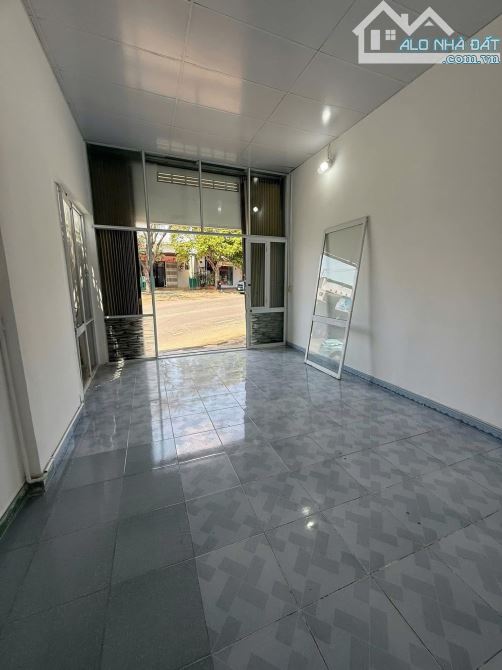 Bán nhà góc 2 mặt tiền kinh doanh đường Phạm Ngũ Lão đường rộng 24m - 2
