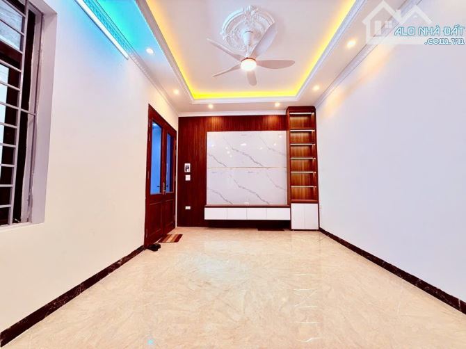 CHÂN DÀI TÂY SƠN ĐỐNG ĐA - 50M RA MẶT PHỐ - TRUNG TÂM NGÃ TƯ SỞ - GIAO THÔNG THUẬN TIỆN - - 2