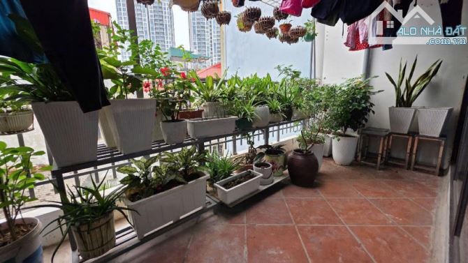 Biệt thự mini phố Lò Đúc - Diện tích khủng 80m x 5T - thoáng 2 mặt - 30m ra phố - 2