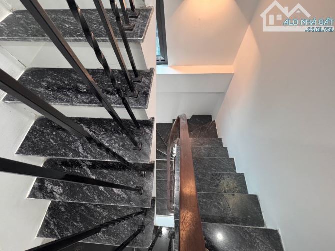 🏡 Ngọc Lâm, Long Biên, 40m2 x 5 tầng, Thang máy, Ô tô, 8 tỷ 4 - 2