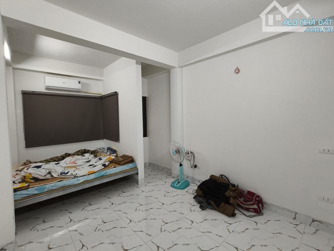 Bán nhà Kim Giang, Thanh Trì, ô tô đỗ cửa, chờ thang máy, sổ vuông đẹp, 31m2, 7.35 tỷ - 2