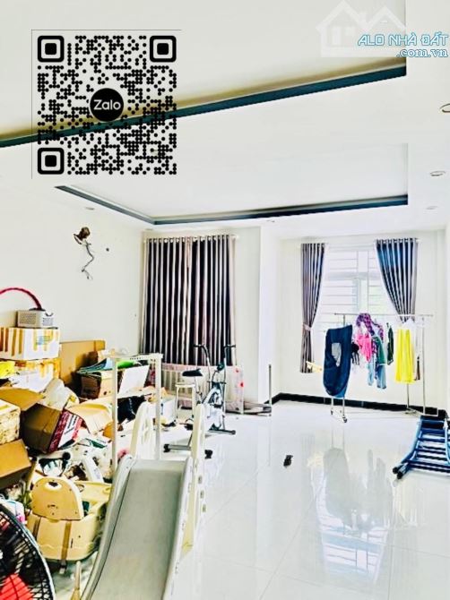 Mặt tiền kinh doanh đỉnh ngay vòng xoay Phú Lâm - 3 tầng - 5m x 14m - 5PN - - 3