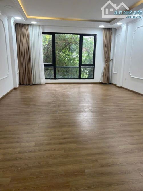 BÁN NHÀ LẠC LONG QUÂN  -  7 TẦNG THANG MÁY    -  MT 5M  -  OTO TRÁNH  -  GẦN PHỐ  -  KINH - 3