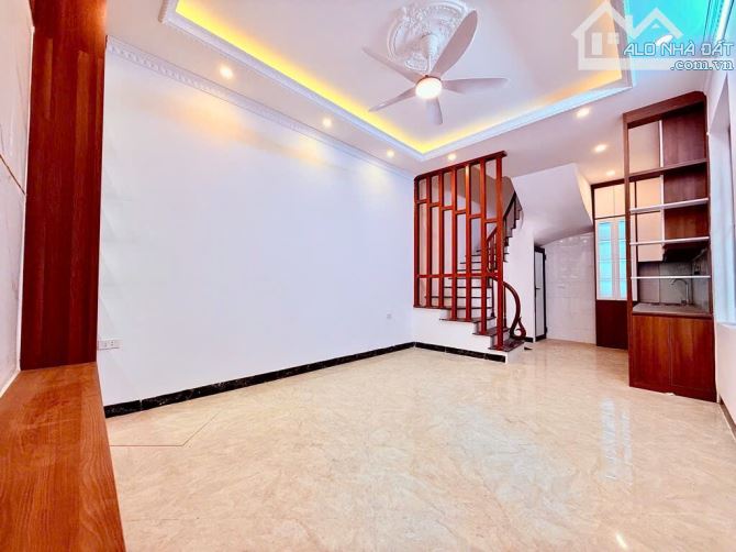 CHÂN DÀI TÂY SƠN ĐỐNG ĐA - 50M RA MẶT PHỐ - TRUNG TÂM NGÃ TƯ SỞ - GIAO THÔNG THUẬN TIỆN - - 3