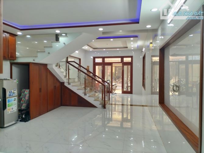 💥BÁN NHÀ 3 TẦNG FULL MỚI. NHỈNH 6 TỸ. SÁT LÔ GÓC NGUYỄN ĐÌNH TRỌNG – BẠCH THÁI BƯỞI. - 3