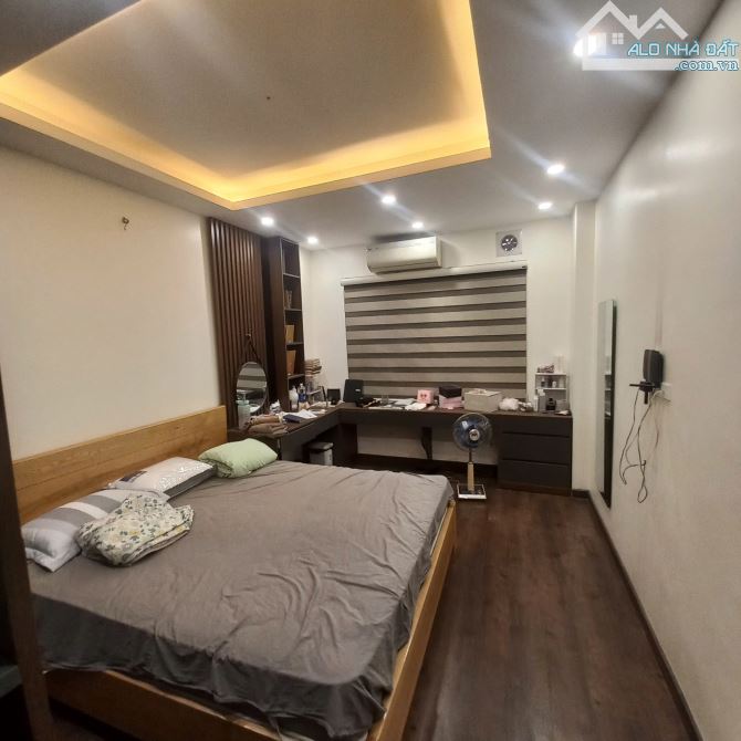 LÔ GÓC Ô TÔ QUA NHÀ GẦN Ô TÔ TRÁNH- LA KHÊ HÀ ĐÔNG 5 TẦNG GIÁ HƠN 6 TỶ - 3