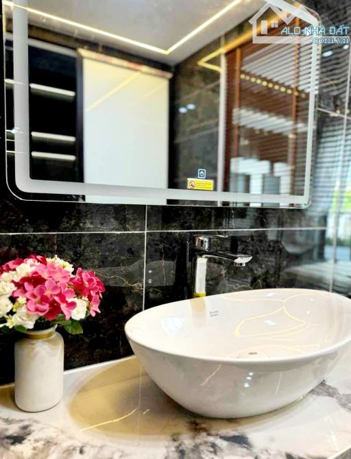 NHÀ 3 TẦNG SIÊU ĐẸP ĐƯỜNG 7.5M FULL NỘI THẤT NGAY TRUNG TÂM THÀNH PHỐ. - 3