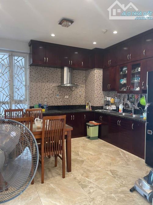 Nhanh tay sở hữu căn hộ chung cư Lô góc 3PN + 2WC, diện tích 108m2 tại Thành Thái, Dịch Vọ - 3