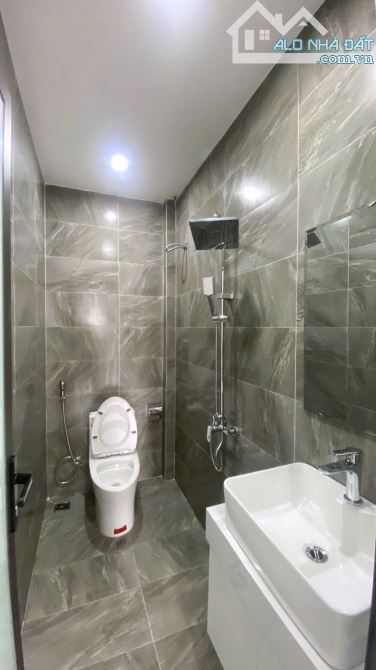 BÁN NHÀ 3 TẦNG MỚI XÂY ĐẶNG HUY TRỨ , THIẾT KẾ HIỆN ĐẠI , VÀO Ở NGAY . - 4
