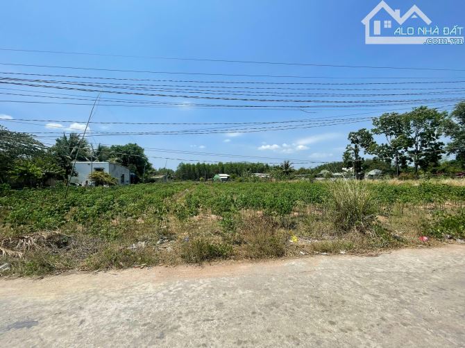 🆘BÁN 2000m2 KDC Xuân Hoà Xuân lộc ĐỒNG NAI  ———————————————- ✅Vị Trí : Sát bên QL 1A, Gần