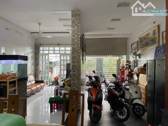 BIỆT THỰ PHÂN LÔ NHÂN PHÚ - 13.3 TỶ - NGANG 6.5M - 3 TẦNG ĐẸP - 4