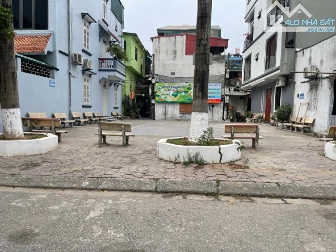PHÂN LÔ Ô TÔ ĐỖ CỬA VỈA HÈ,MẶT TIỀN KHỦNG,KINH DOANH,SỔ ĐỎ VUÔNG ĐẸP NGAY CHỢ DIÊM GỖ. - 4