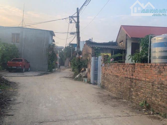 128M2.    MT:6,5M.   CỨ KHỐI -LONG BIÊN.  ĐẤT HIẾM ,RẺ,RỘNG,SỔ ĐỎ ,Ô TÔ TẢI VÀO ĐẤT KHÔNG - 4