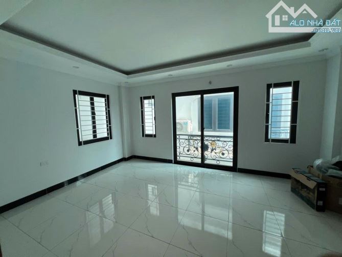 XUÂN PHƯƠNG 36M NGÕ Ô TÔ TRÁNH*GIÁP TRỊNH VĂN BÔ*CHỦ ĐỂ LẠI FULL NỘI THẤT*CHỈ NHỈNH 5 TỶ - 4