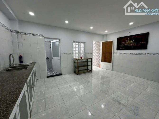 Hàng Siêu Ngôp Củ Cần Bán nhanh Căn nhà ở Huỳnh thị  mài 112m2 Sổ hồng Riêng Hóc môn - 4