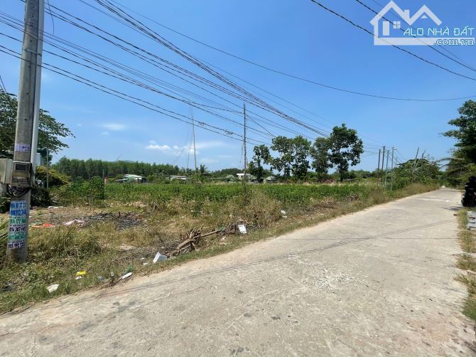 🆘BÁN 2000m2 KDC Xuân Hoà Xuân lộc ĐỒNG NAI  ———————————————- ✅Vị Trí : Sát bên QL 1A, Gần - 2