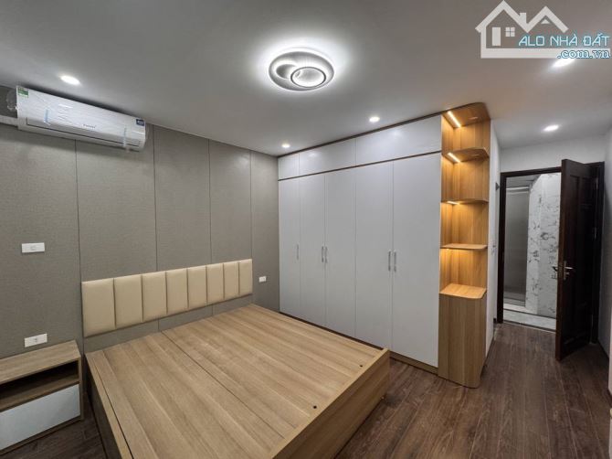 🏡 Ngọc Lâm, Long Biên, 40m2 x 5 tầng, Thang máy, Ô tô, 8 tỷ 4 - 6