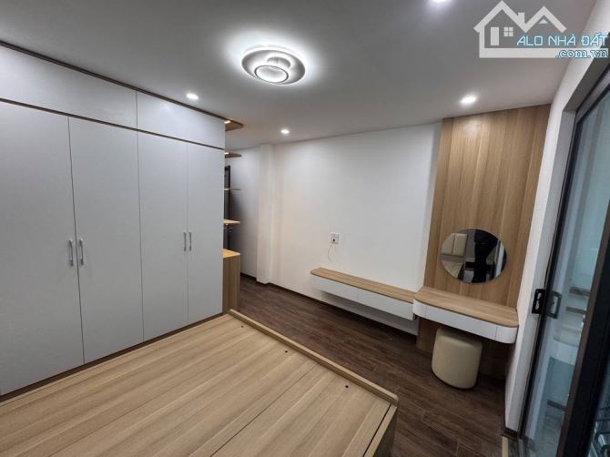 🏡 Ngọc Lâm, Long Biên, 40m2 x 5 tầng, Thang máy, Ô tô, 8 tỷ 4 - 7