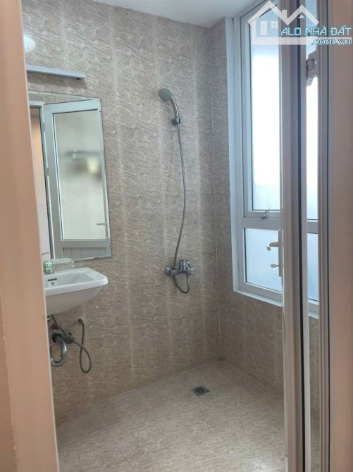 Nhanh tay sở hữu căn hộ chung cư Lô góc 3PN + 2WC, diện tích 108m2 tại Thành Thái, Dịch Vọ - 7