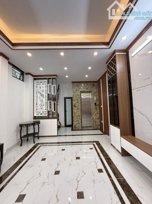 SIÊU PHẨM BA ĐÌNH 10tỷ 40m 6T MT 4m LÔ GÓC ÔTÔ TRÁNH GẦN PHỐ NHÀ ĐẸP TẶNG NỘI THẤT THẤT - 7