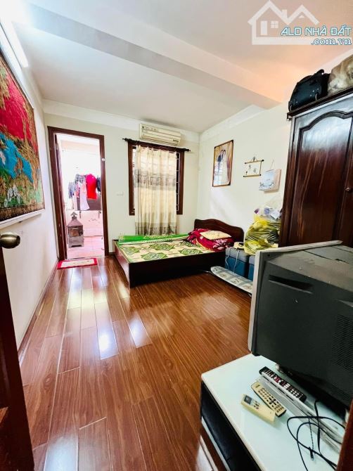 Bán nhà phố Kim Ngưu 50m 4 tầng 2 thoáng trước sau giá 7.95 tỷ - 8