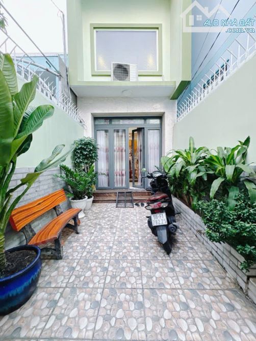 NHÀ ĐẸP 3 TẦNG 3.5X19M, TÔN ĐẢN P8 QUẬN 4, NỞ HẬU ĐẸP TÀI LỘC-SH HC-CHỈ 6.49T TL - 8