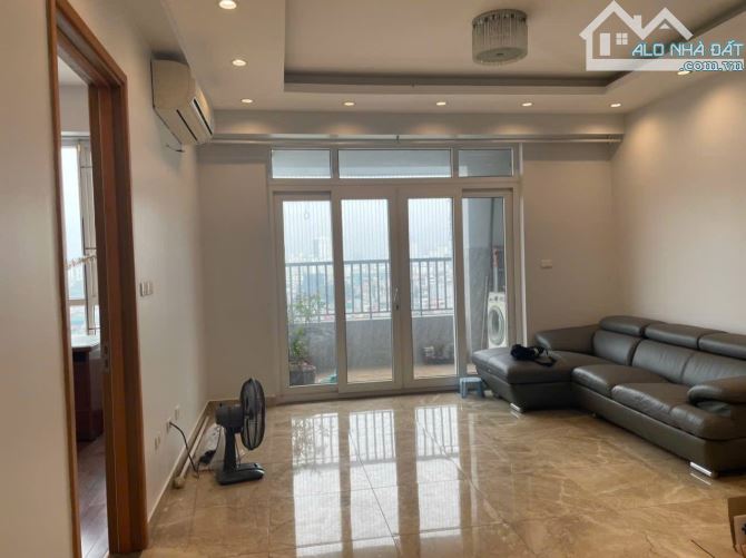 Nhanh tay sở hữu căn hộ chung cư Lô góc 3PN + 2WC, diện tích 108m2 tại Thành Thái, Dịch Vọ - 8