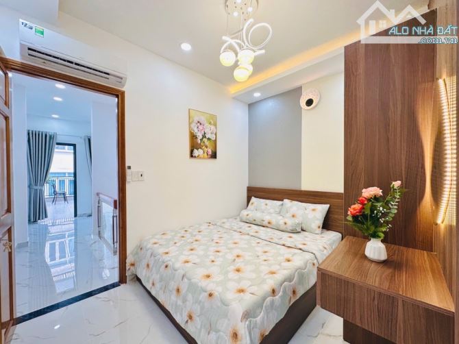 Nhà full nội thất 47m2 - Hẻm xe hơi thông - 5,9 Tỷ - 8