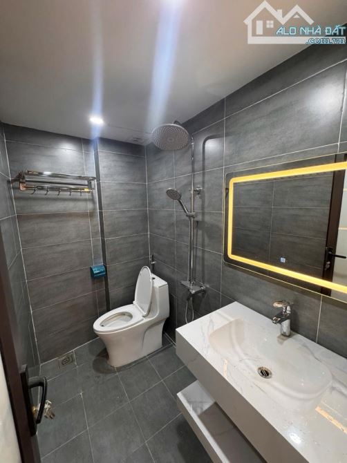 Cực đỉnh! Phố Xuân La gần Hồ Tây, Full nội thất, nhà mới xây, đẹp lung linh, 35M2, 8 tỷ. - 9
