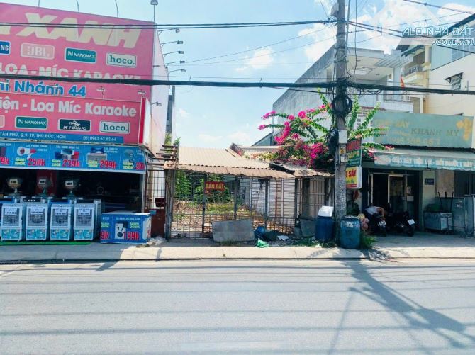 Bánđất mặt tiền Hoàng Hữu Nam phường Tân Phú Quận 9  giá 22,5 tỷ