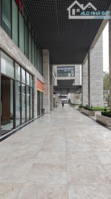 Cần bán một số diện tích sàn TMDV văn phòng tòa Phương Đông Green Park Trần Thủ Độ