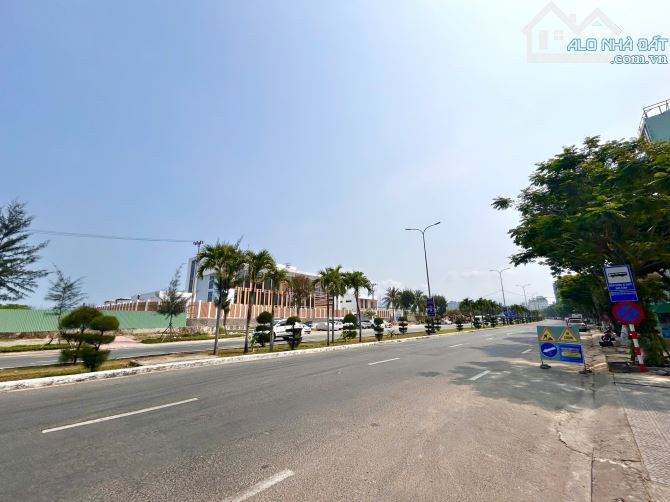 BÁN LÔ GÓC 3 MẶT TIỀN NGUYỄN TẤT THÀNH 190m2 - VIEW BIỂN - ĐỐI DIỆN KHU ĐÔ THỊ ĐA PHƯỚC