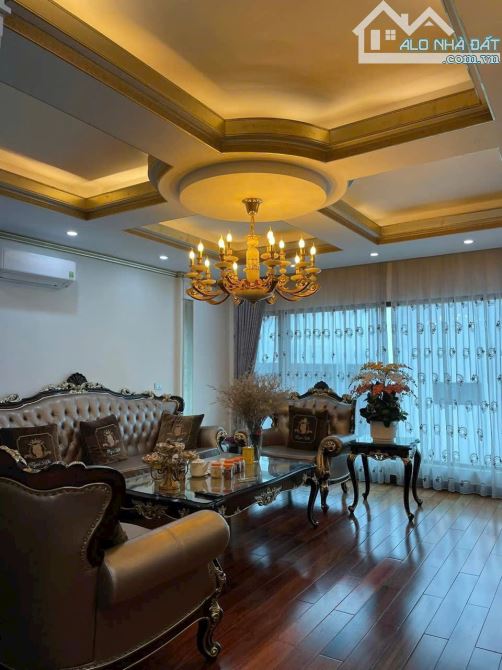 Bán nhà PL Võ Chí Công, 3 ô tô tránh, kd, 60m2x6T, mặt tiền 5m, 21 tỷ